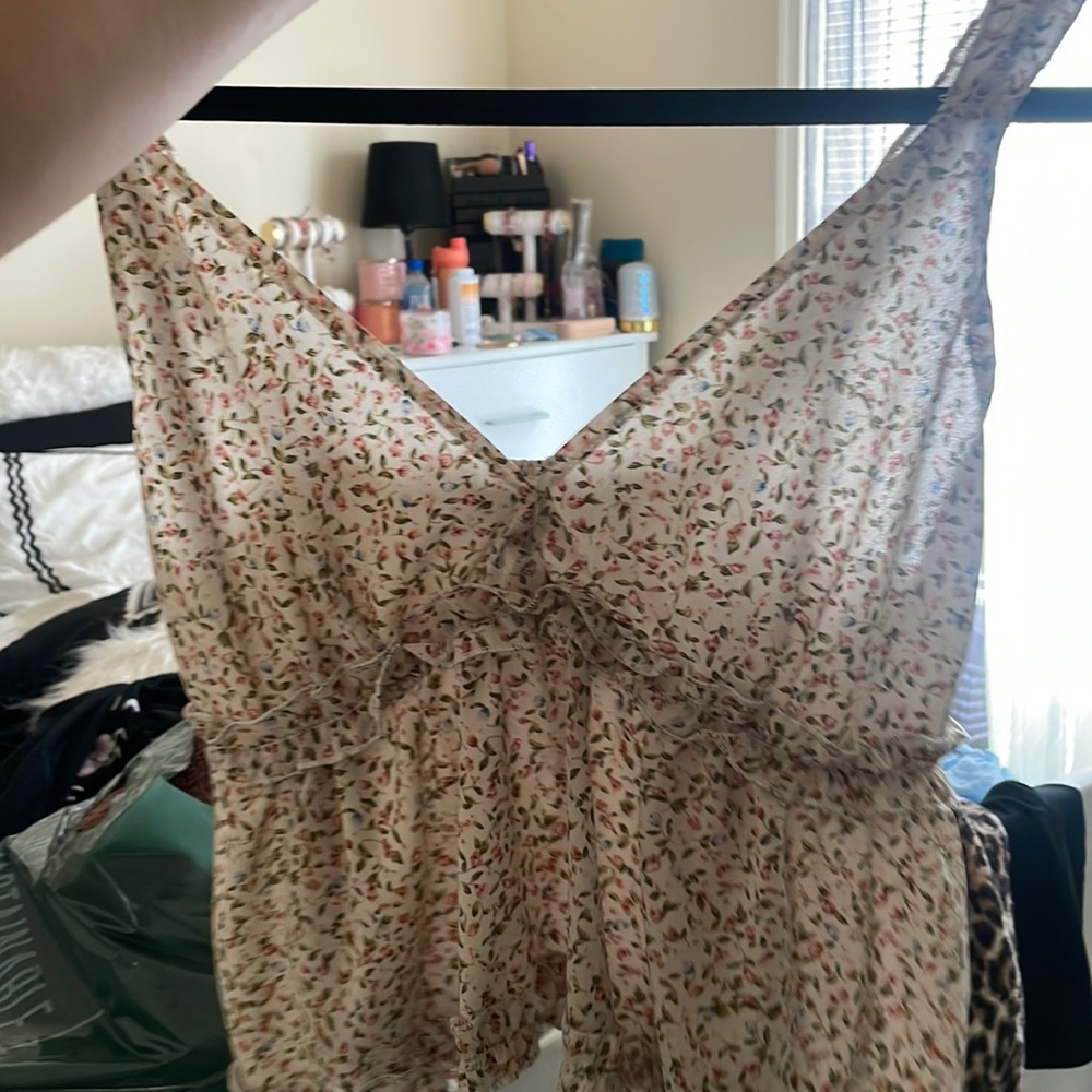 Cute top